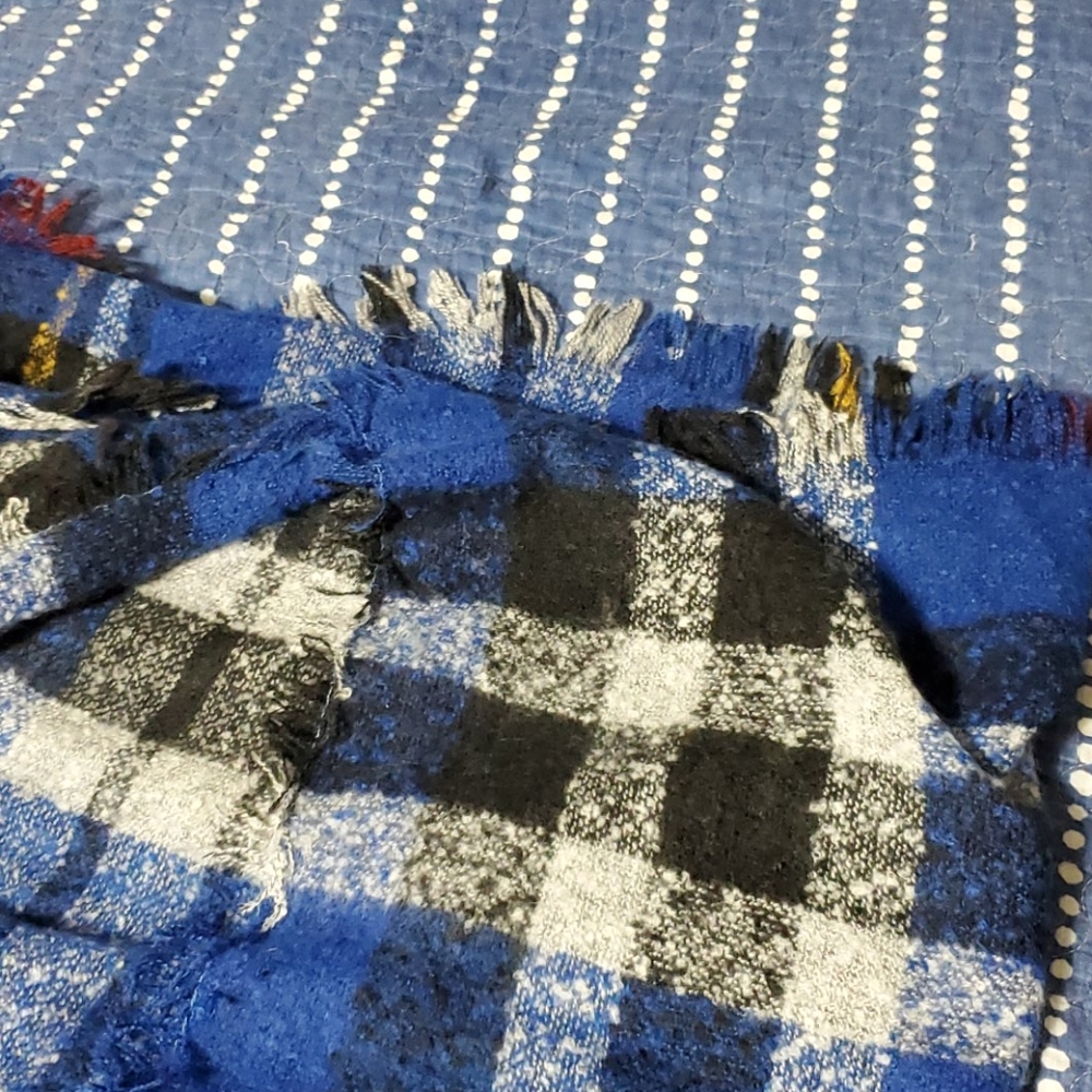 Square scarf - Picture 2 of 4